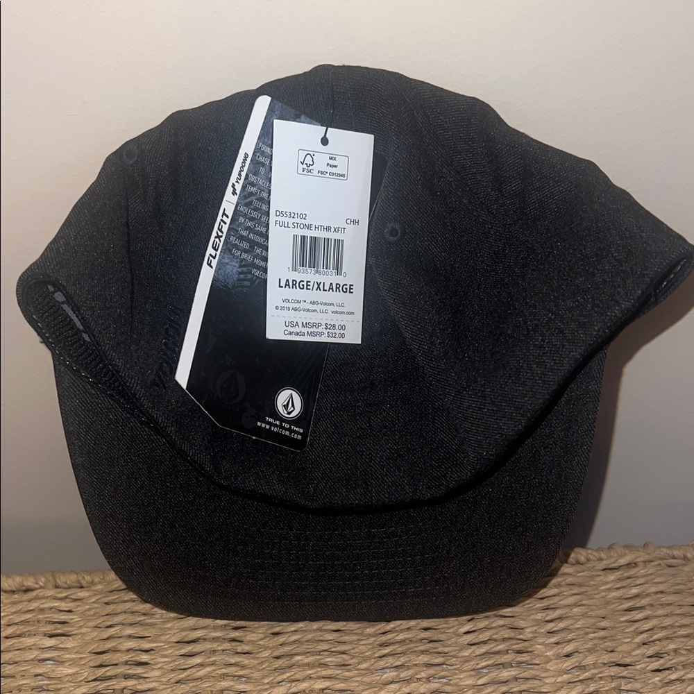 Volcom Flexfit L/XL Hat - Picture 2 of 2